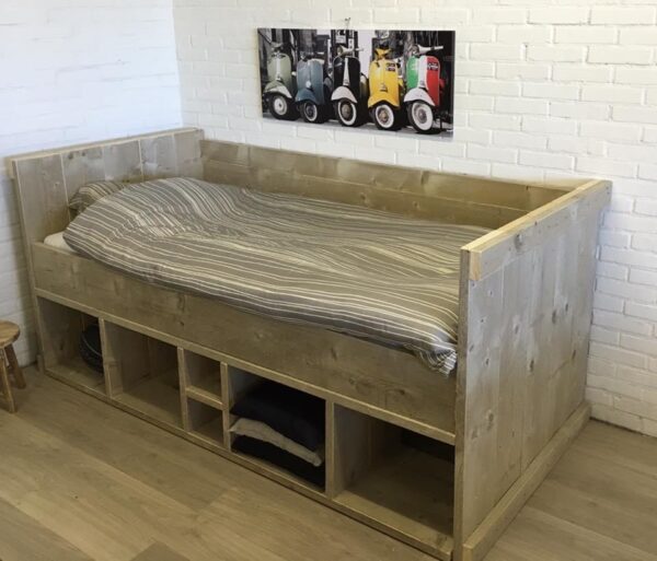 Steigerhouten Tienerbed en bedbank Toon