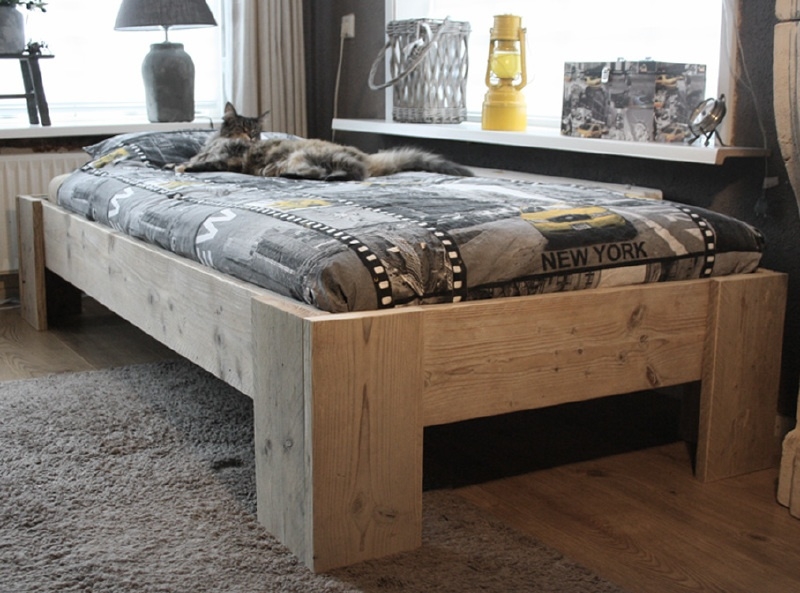 houten eenpersoonsbed Basic